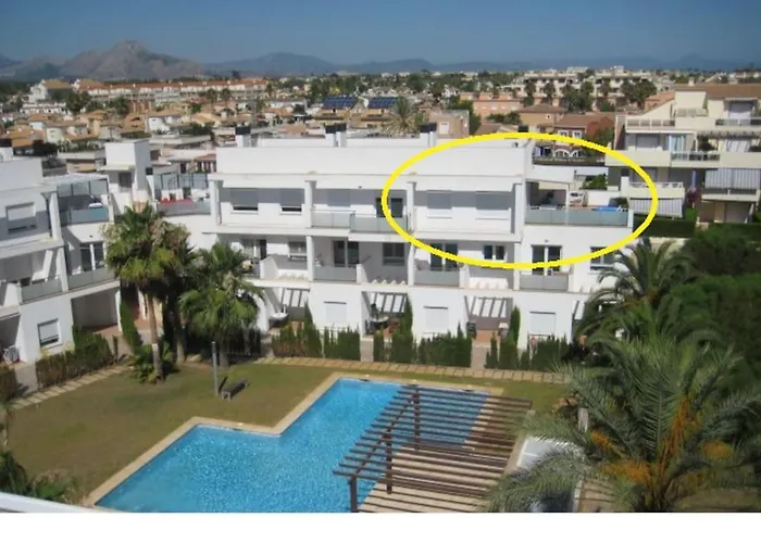 Marines, Km1. Atico Residencial Belman