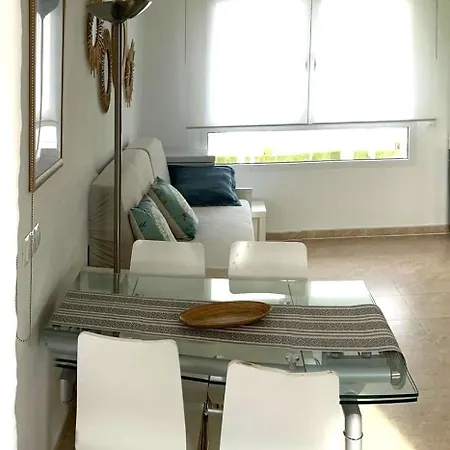 Marines, Km1. Atico Residencial Belman 아파트 *